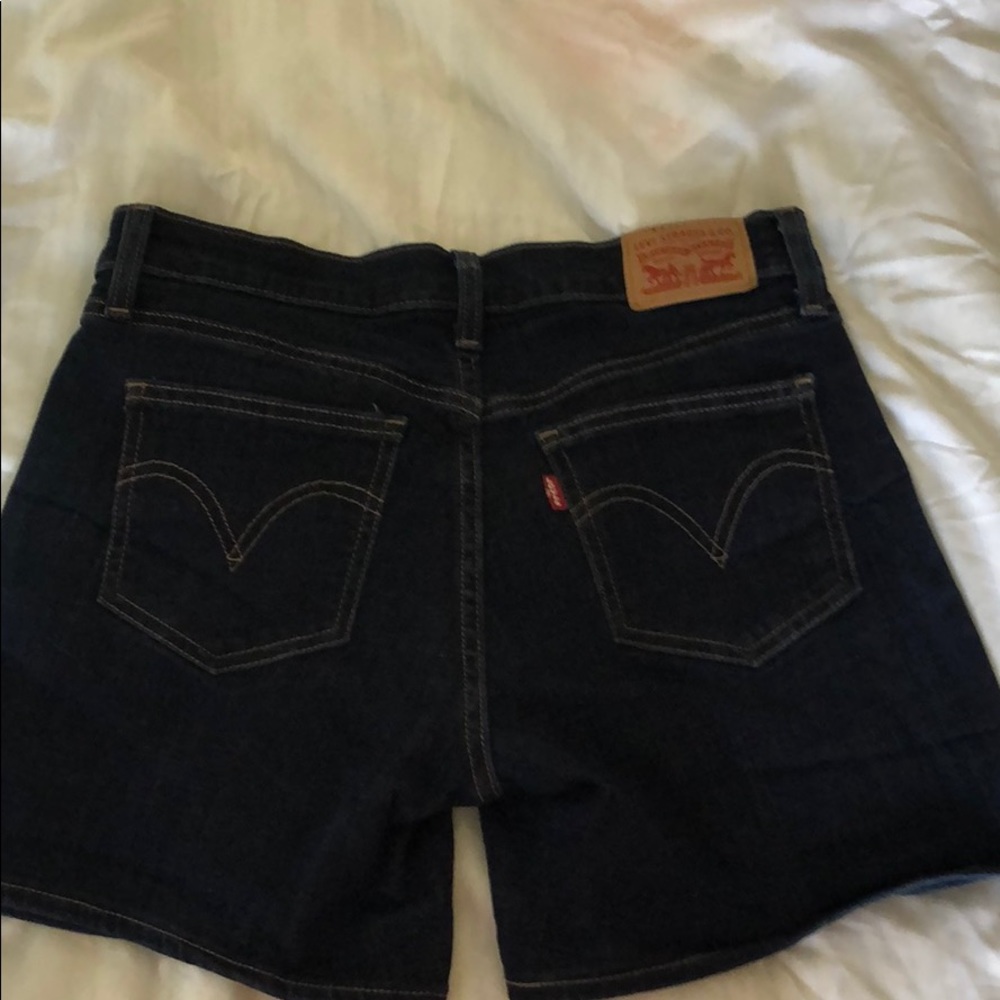 shorts - Picture 2 of 4